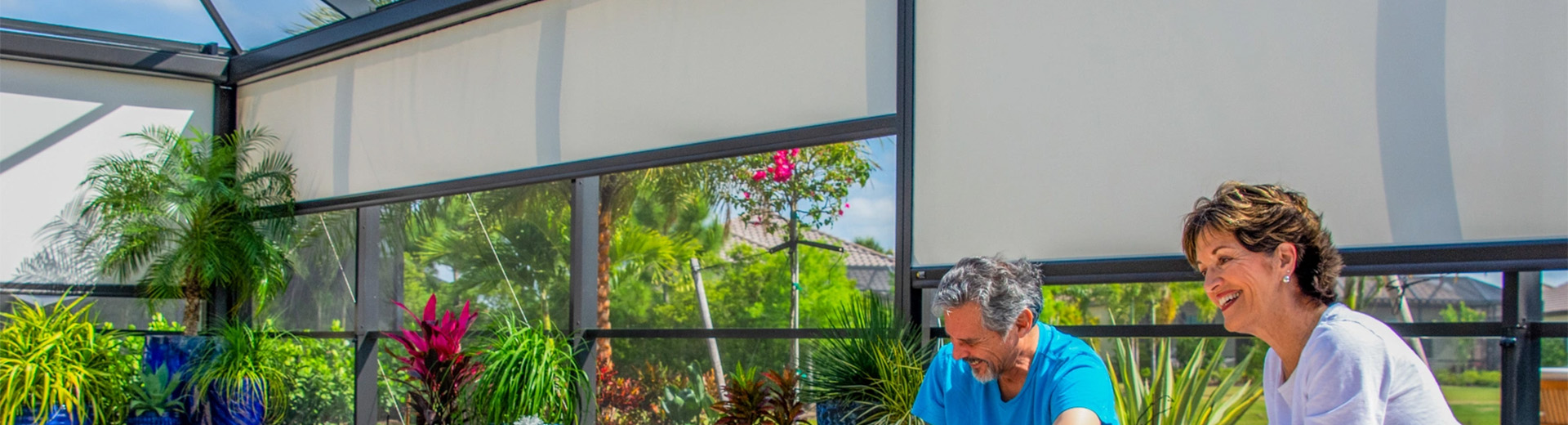 outdoor motorized retractable screens